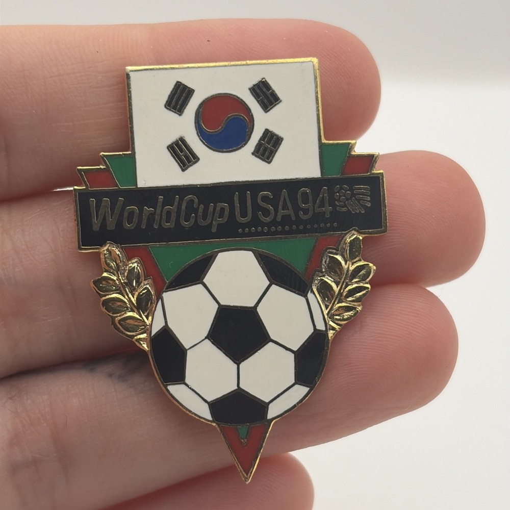 World Cup USA 1994 Soccer South Korea Flag Lapel Hat Pin Peter David Inc